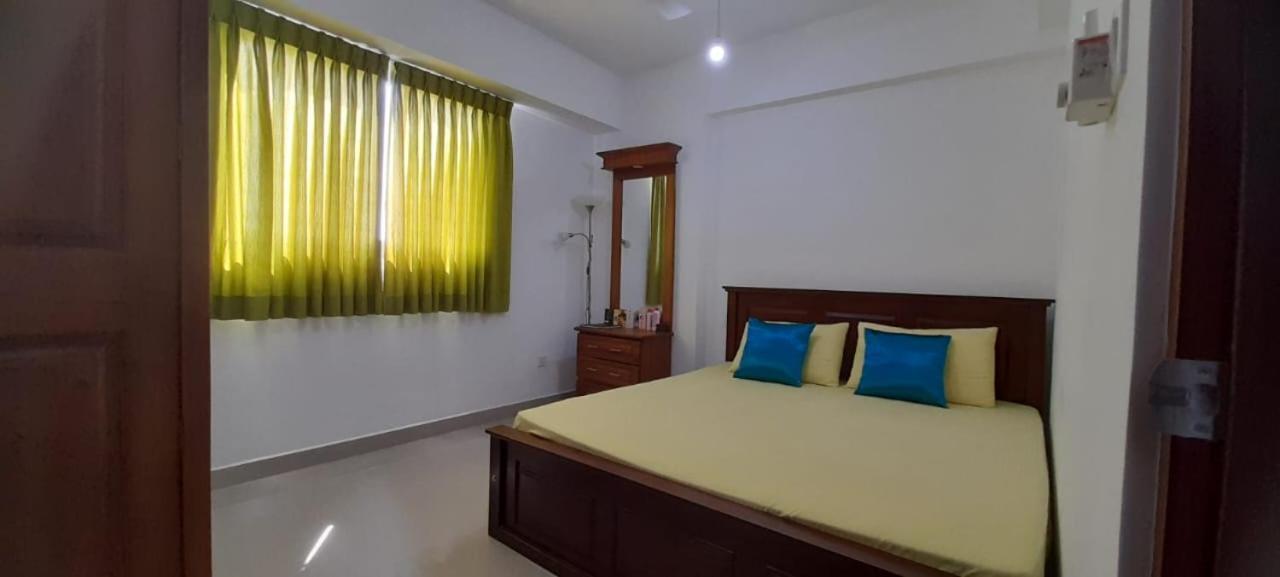 Oval View Residencies, Appartement *