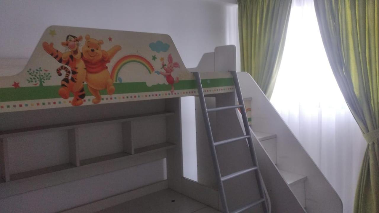 Oval View Residencies, * Коломбо